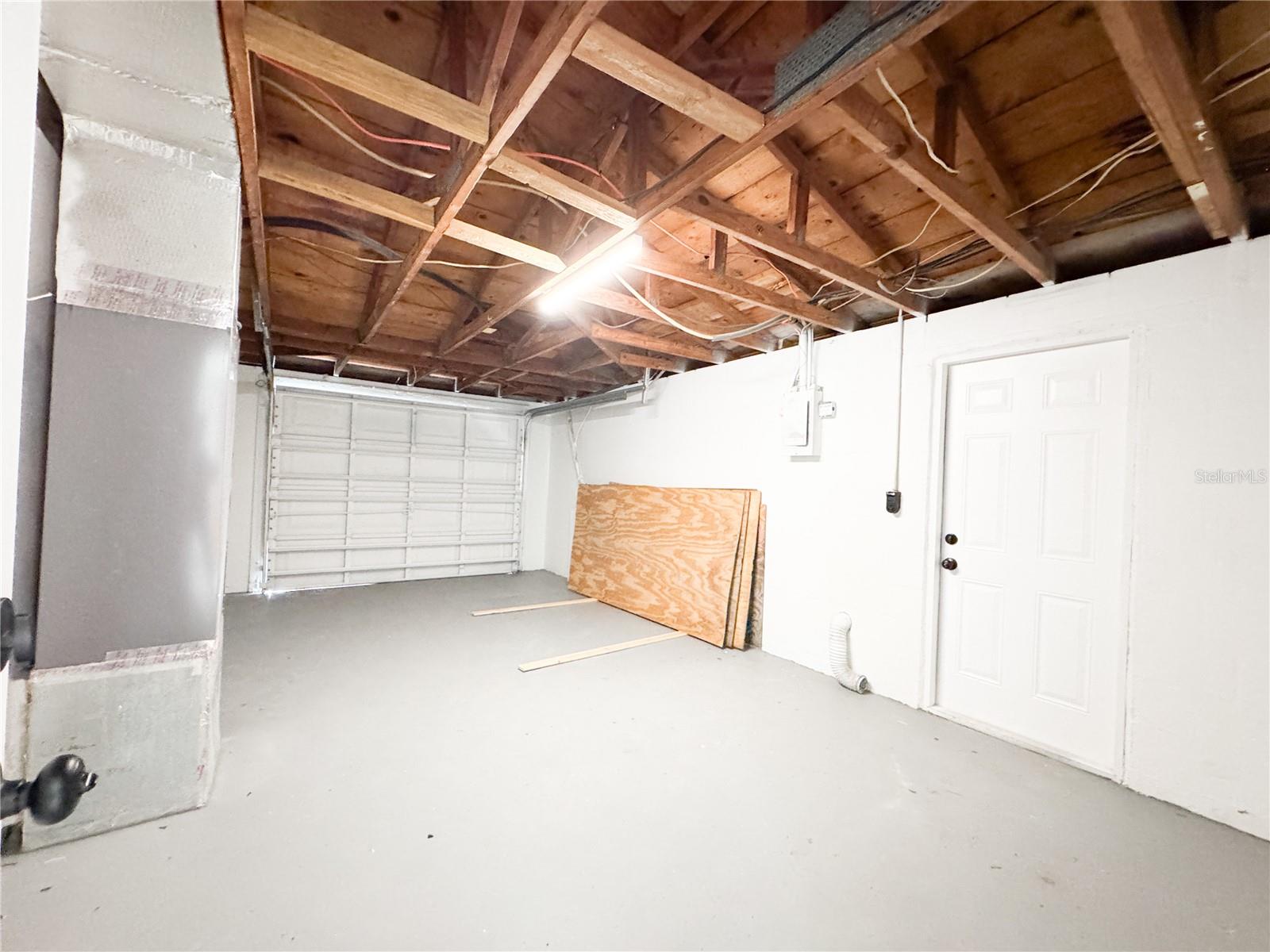 Image 29 of 33 For 4241 Canterberry Drive