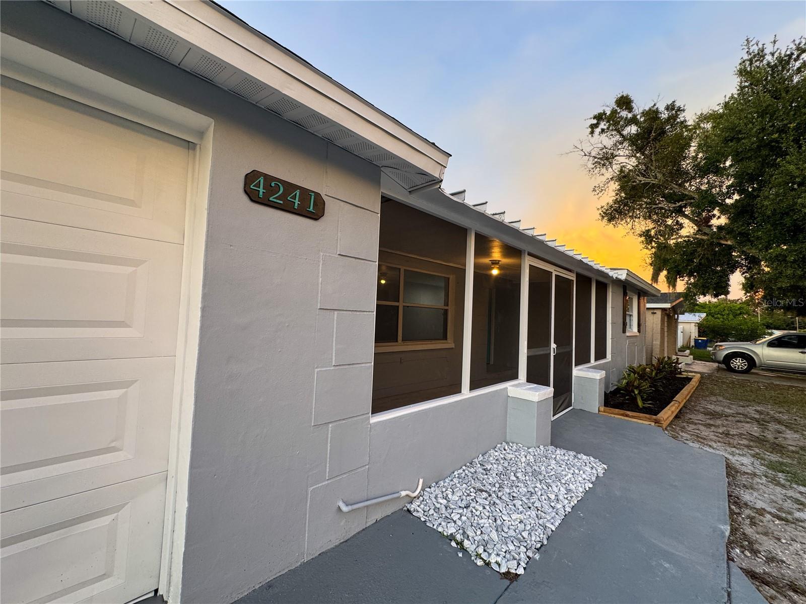 Image 3 of 33 For 4241 Canterberry Drive