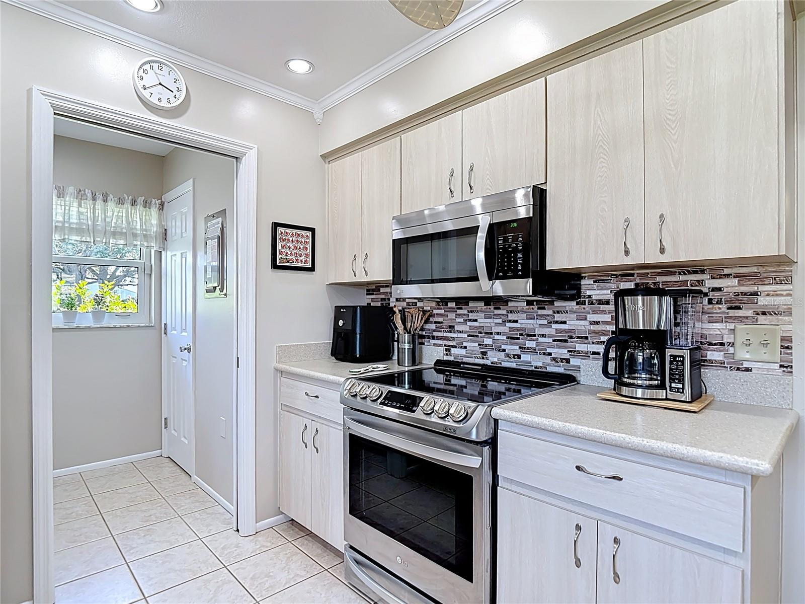 Image 15 of 65 For 7949 Radcliffe Circle