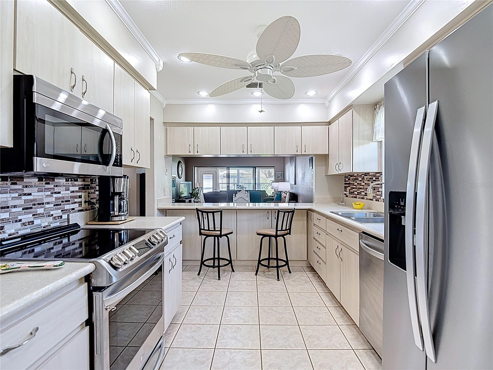 Image 3 of 65 For 7949 Radcliffe Circle