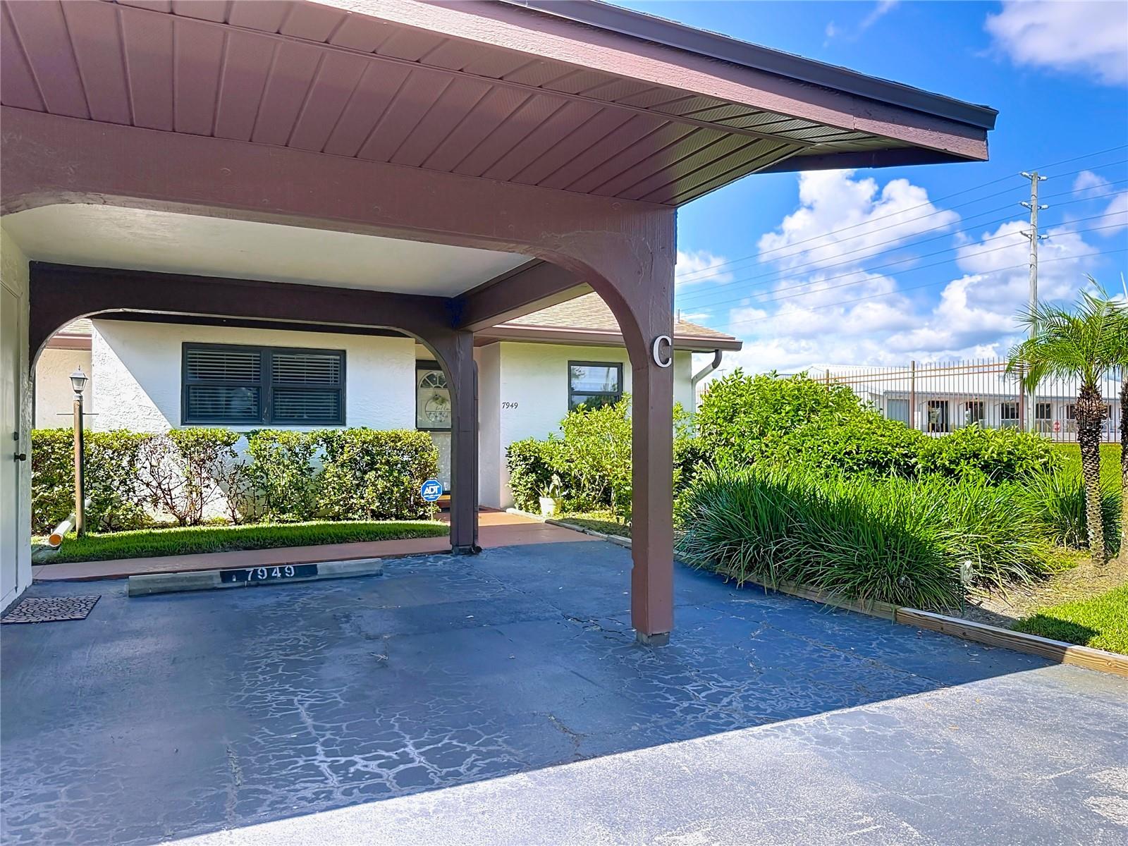 Image 6 of 65 For 7949 Radcliffe Circle