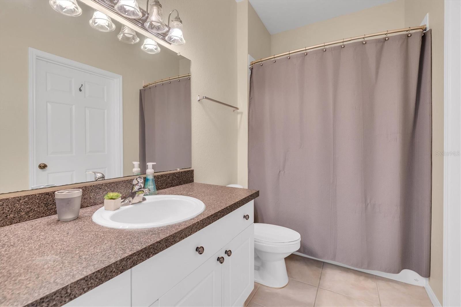 Image 15 of 34 For 2220 Chianti Place 8-0811