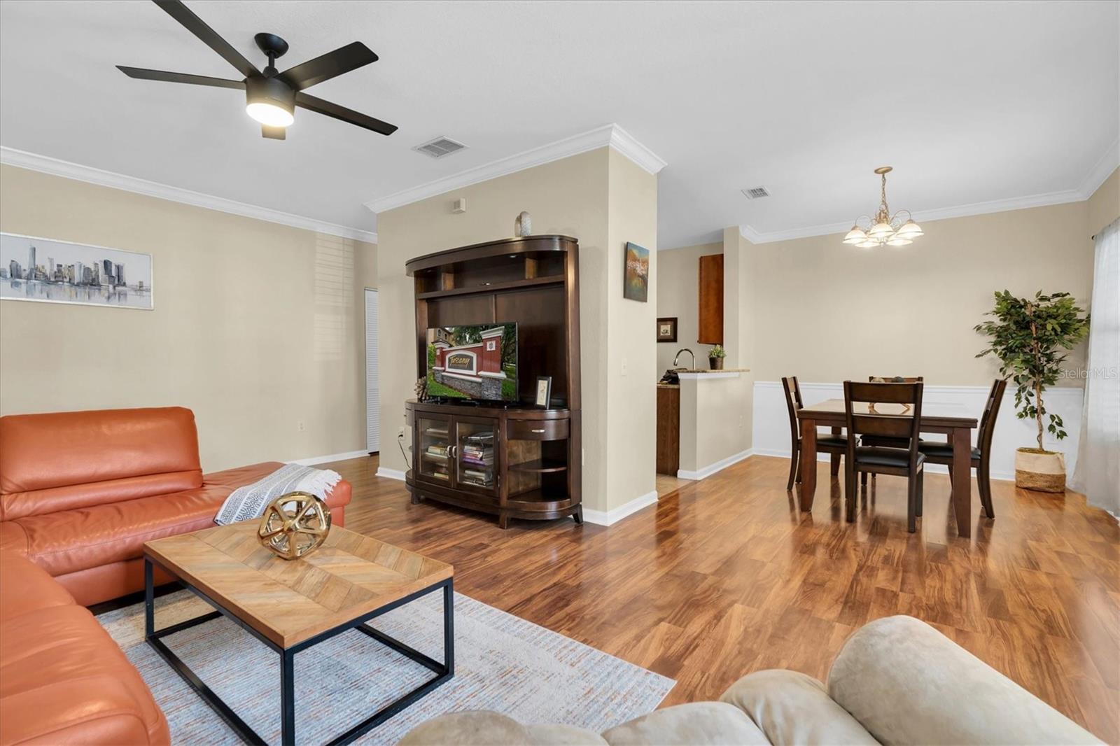 Image 5 of 34 For 2220 Chianti Place 8-0811