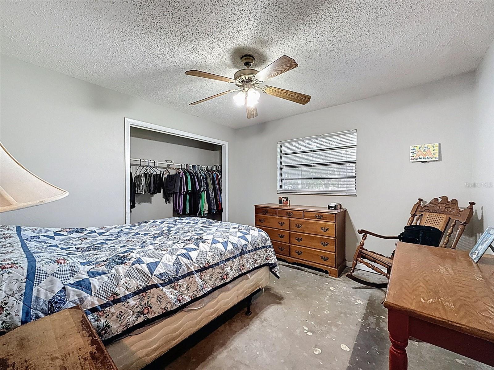 Image 42 of 59 For 15438-15440 Azra Dr