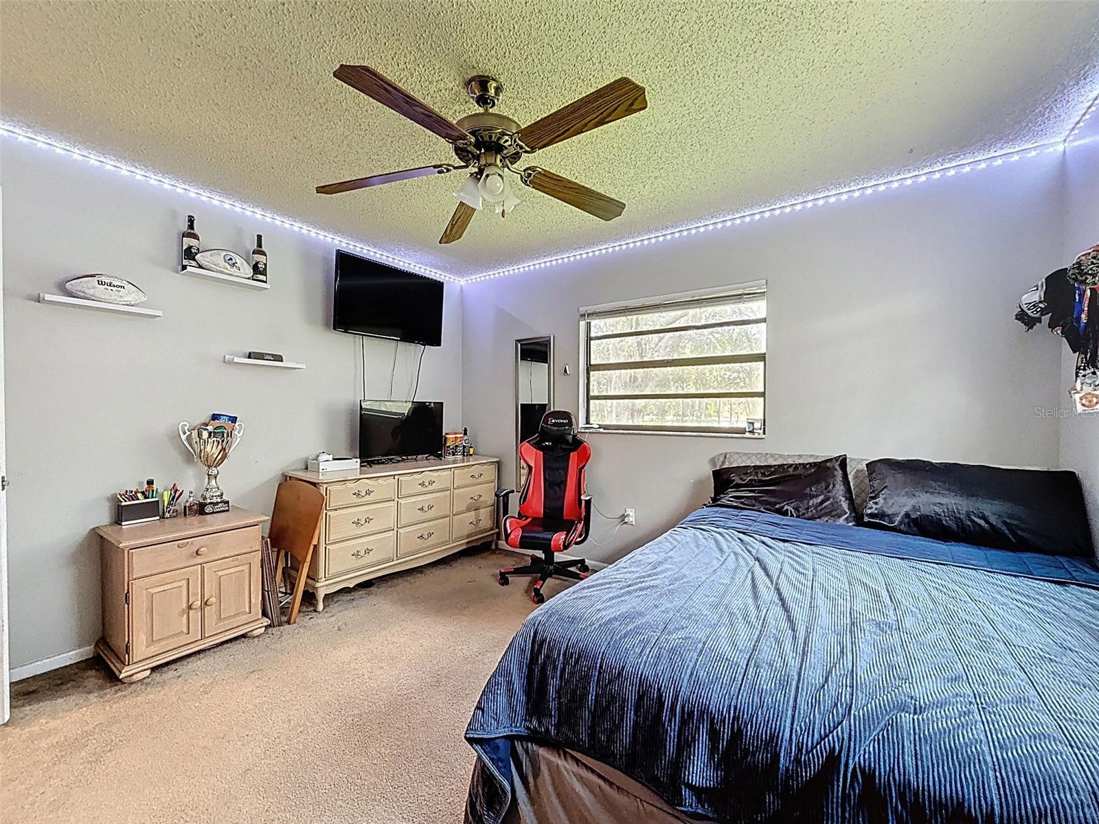 Image 54 of 59 For 15438-15440 Azra Dr