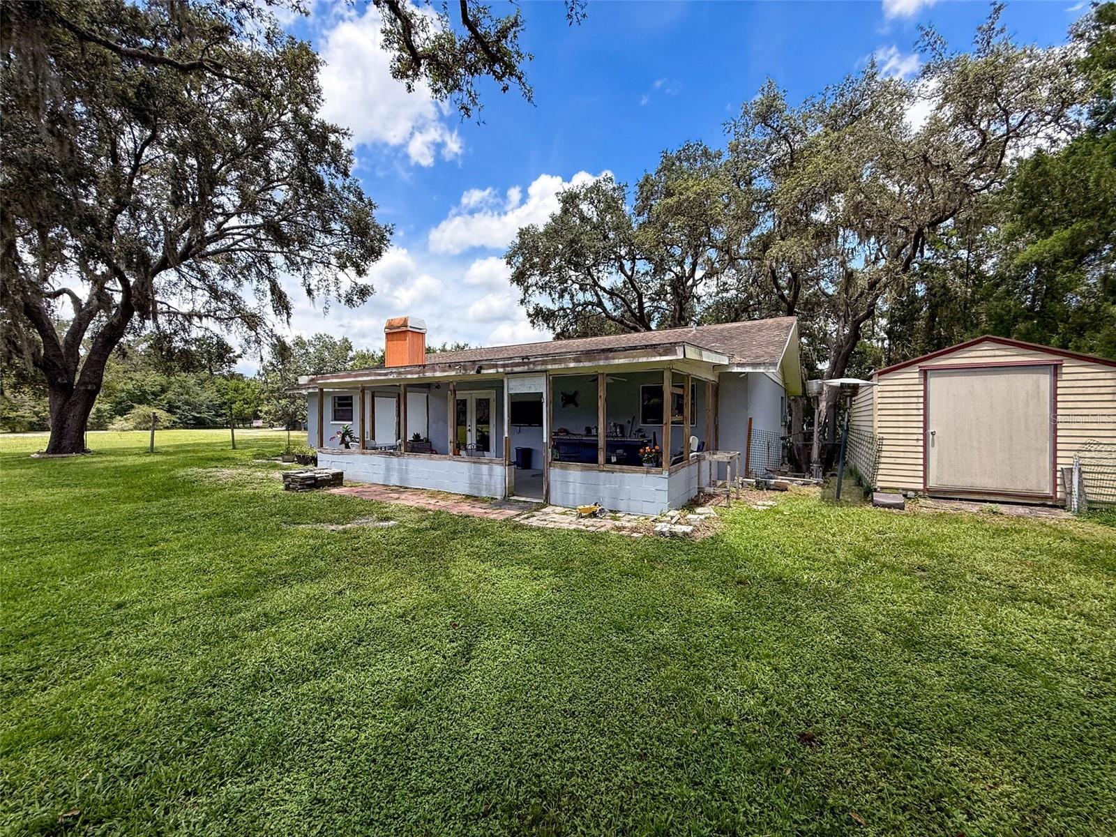 Image 7 of 59 For 15438-15440 Azra Dr