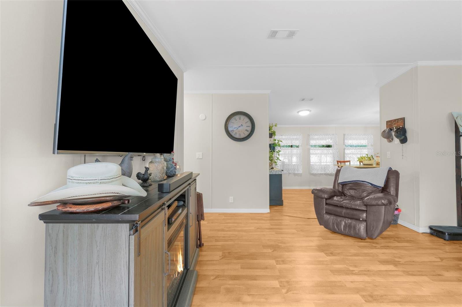 Image 35 of 63 For 11648 Rural Terrace