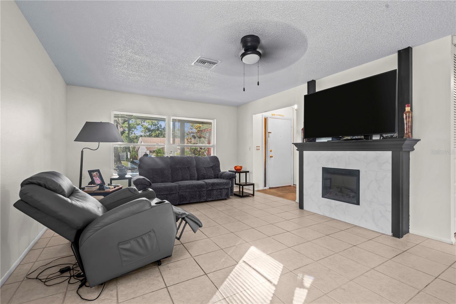Image 12 of 48 For 10619 Mira Vista Drive