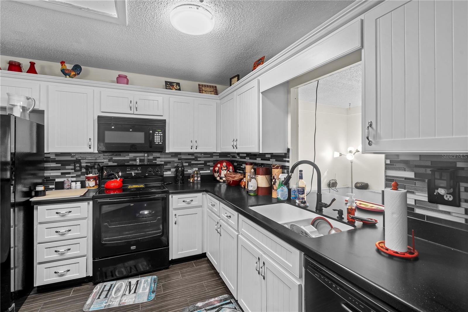 Image 18 of 48 For 10619 Mira Vista Drive