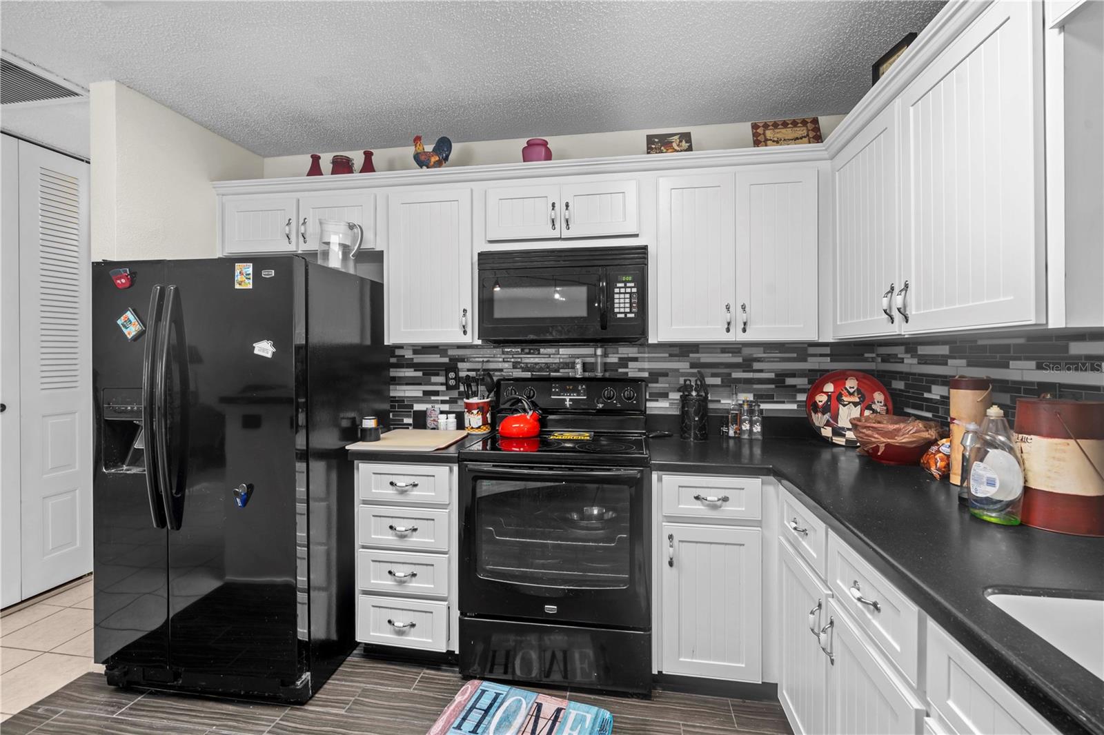 Image 19 of 48 For 10619 Mira Vista Drive