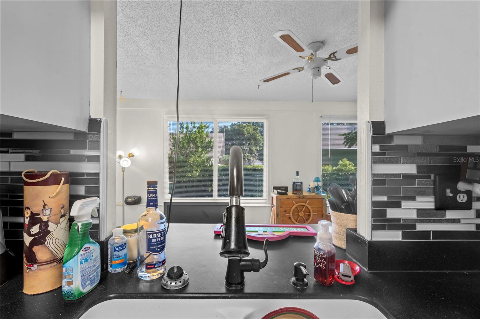 Image 20 of 48 For 10619 Mira Vista Drive
