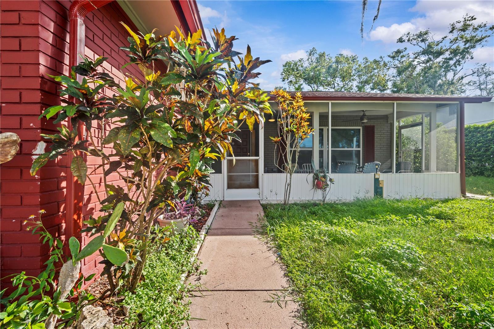 Image 6 of 48 For 10619 Mira Vista Drive