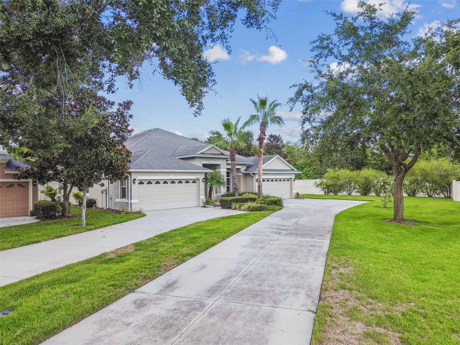 Image 22 of 36 For 20837 Amanda Oak Court