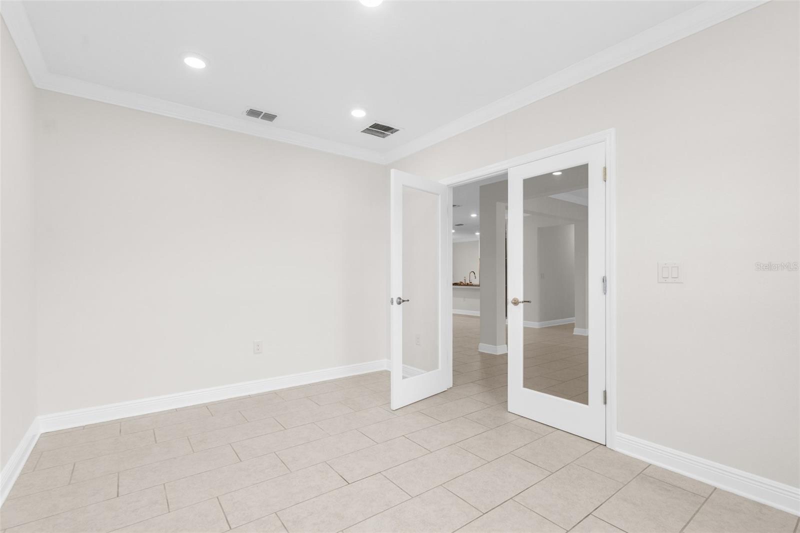 Image 22 of 41 For 12450 Fish Cove Drive
