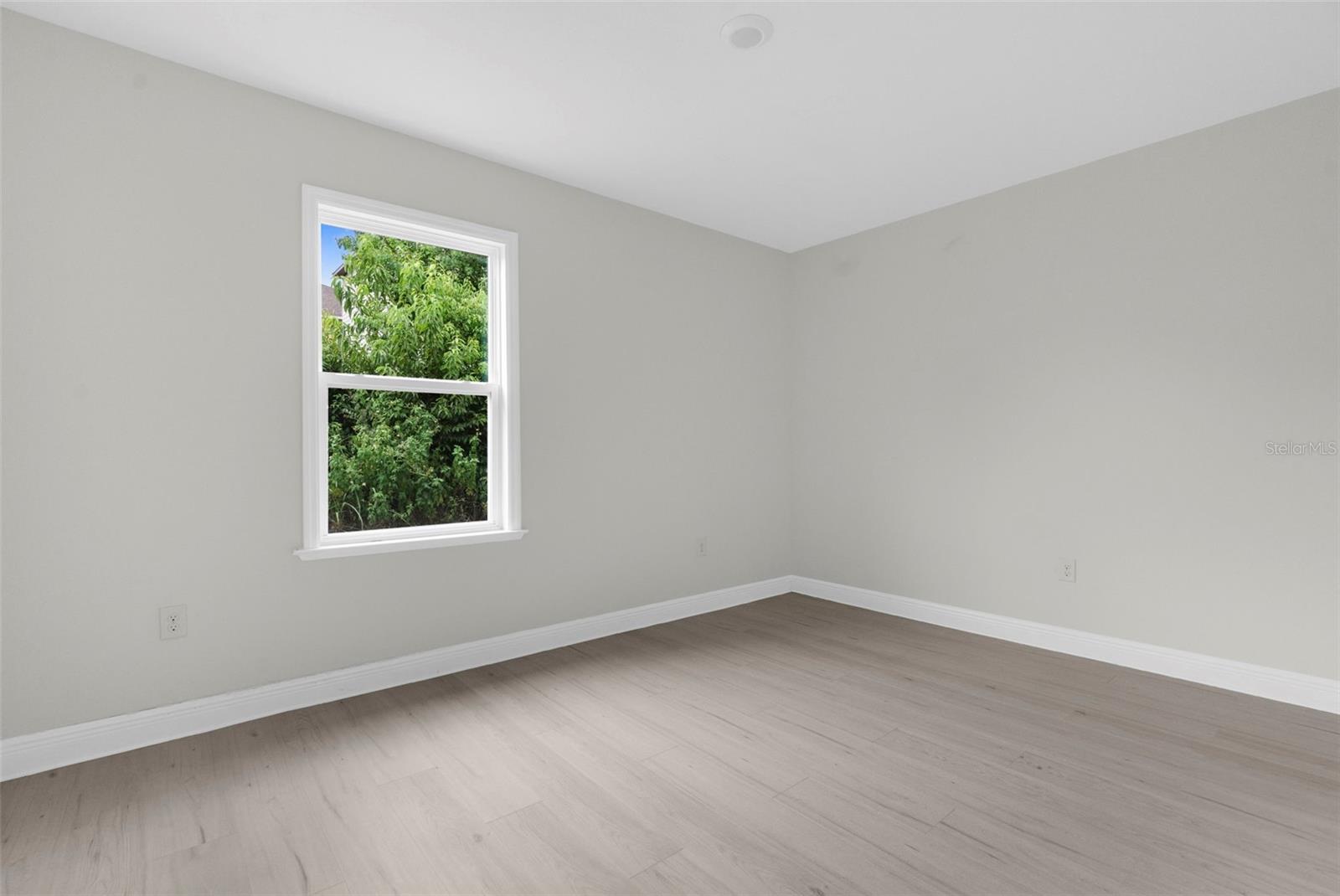 Image 30 of 41 For 12450 Fish Cove Drive