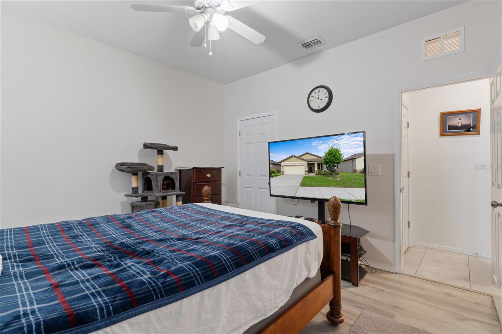 Image 32 of 46 For 15287 Stone House Drive