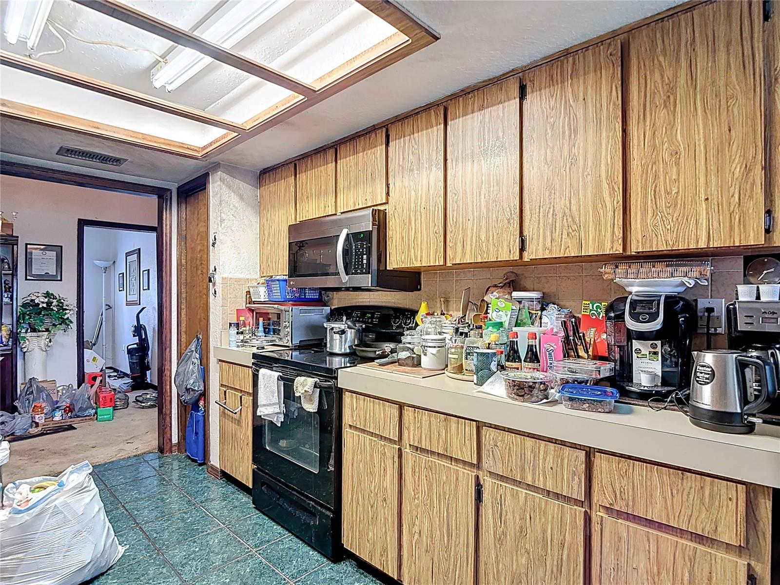 Image 15 of 48 For 8034 Woodbrook Court