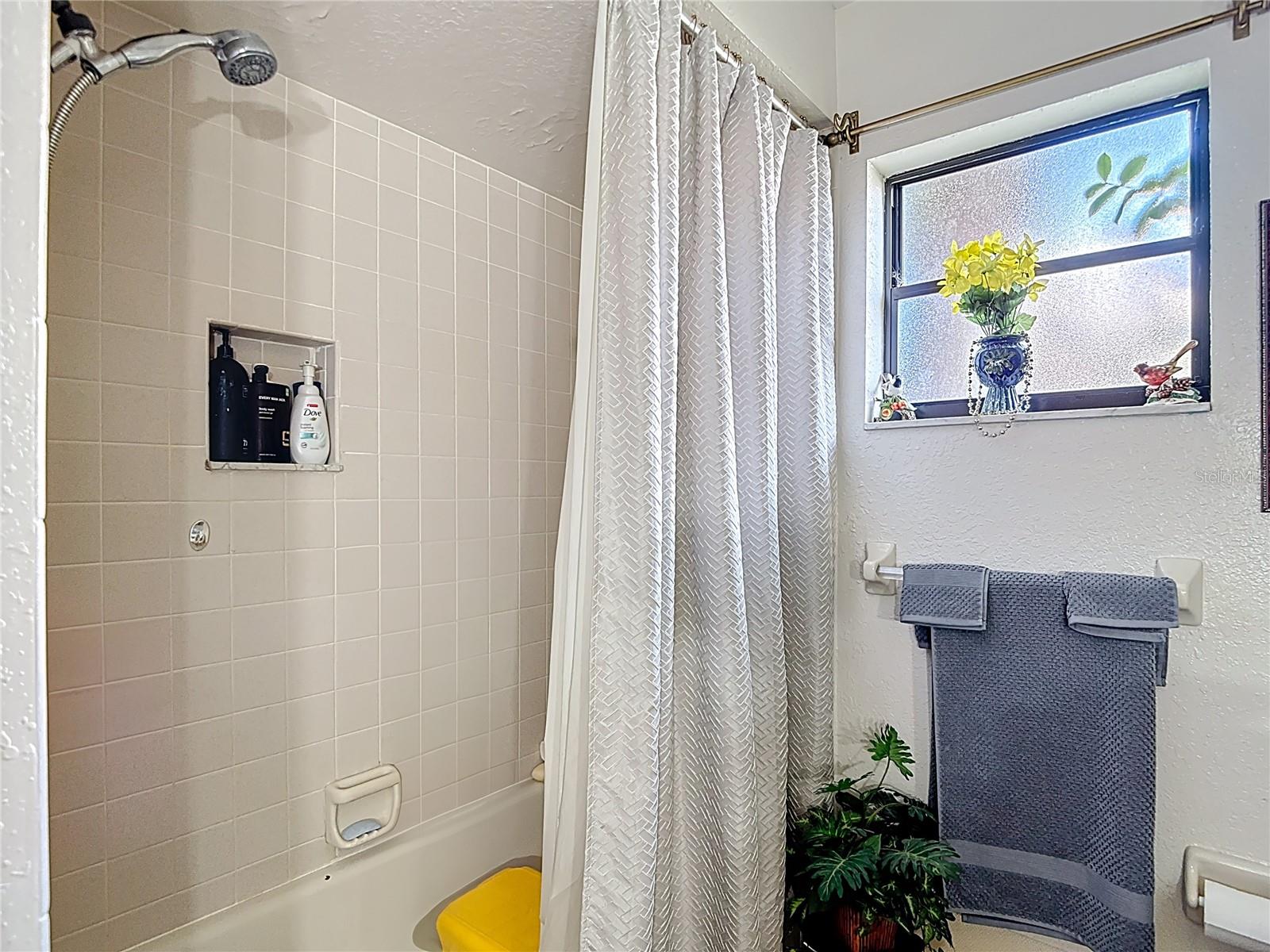 Image 21 of 48 For 8034 Woodbrook Court