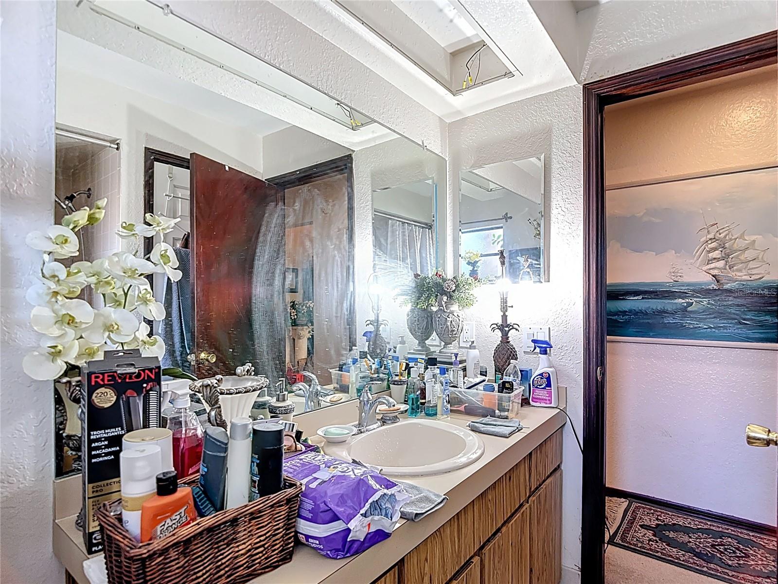 Image 22 of 48 For 8034 Woodbrook Court