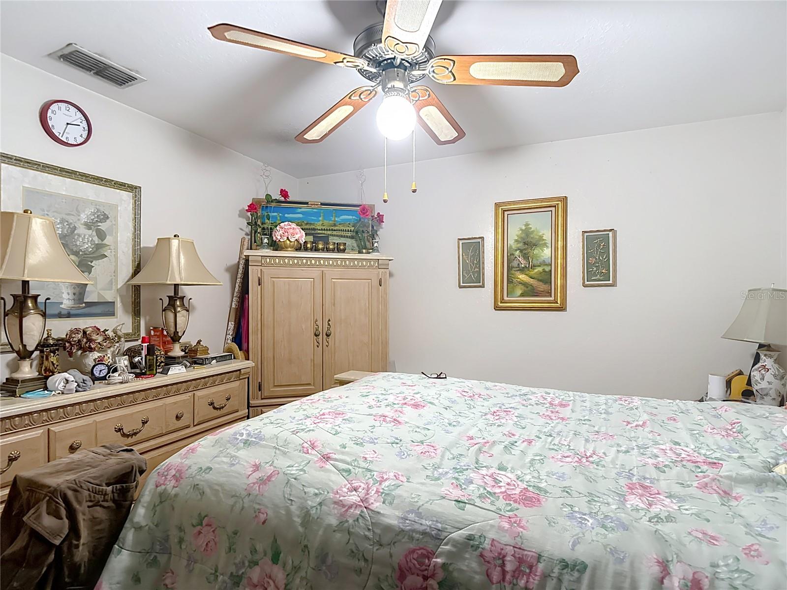 Image 23 of 48 For 8034 Woodbrook Court