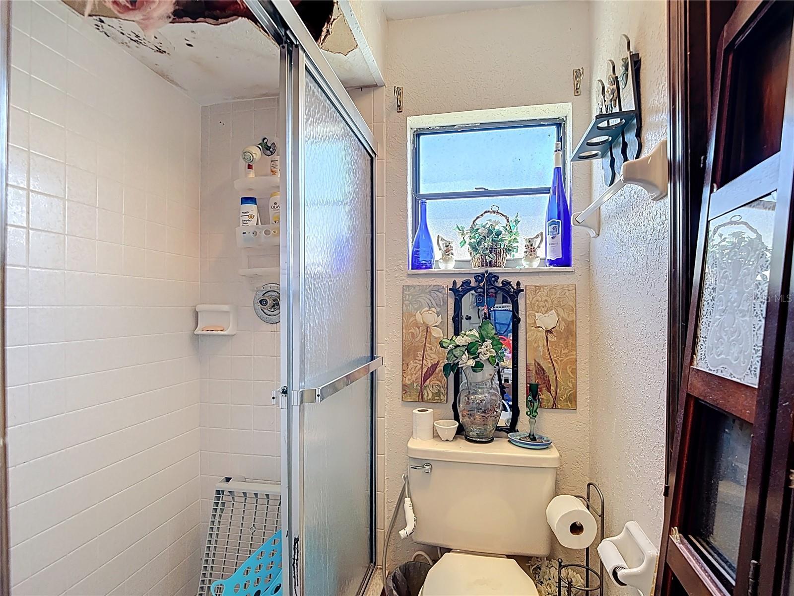 Image 27 of 48 For 8034 Woodbrook Court