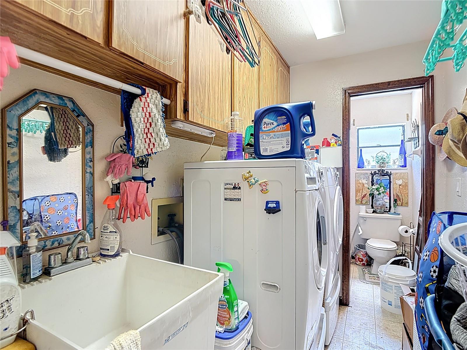 Image 34 of 48 For 8034 Woodbrook Court