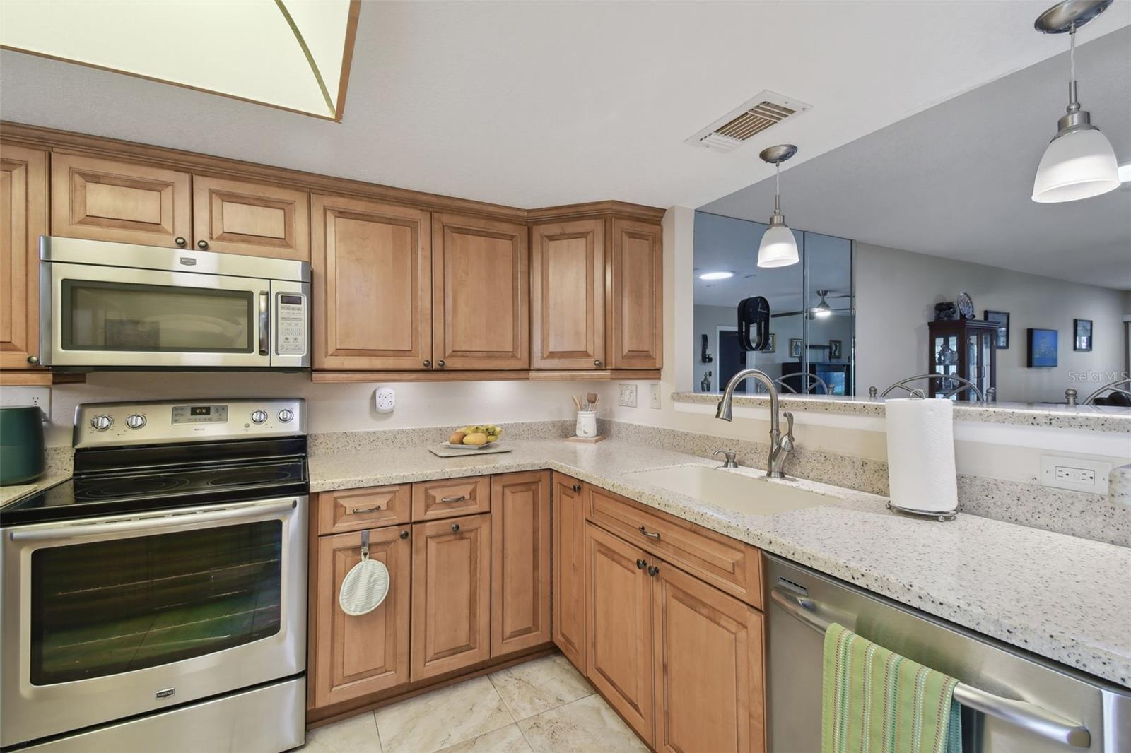 Image 11 of 89 For 8130 Braddock Circle 3