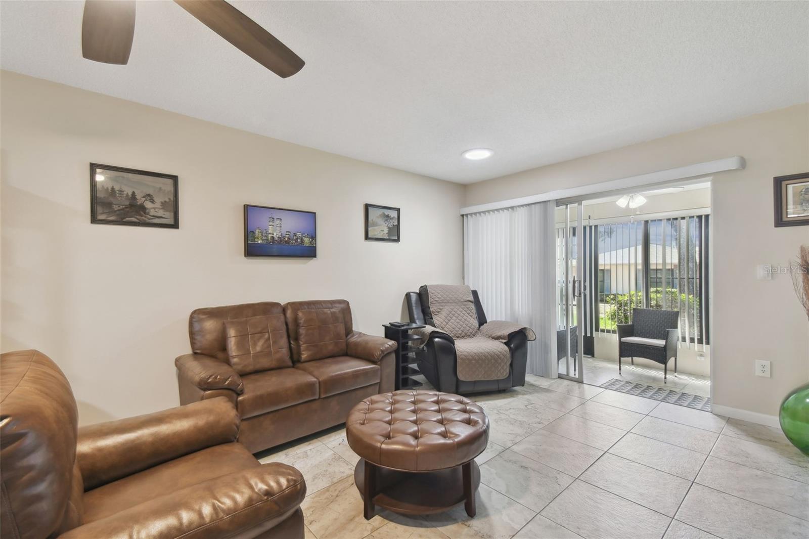 Image 18 of 89 For 8130 Braddock Circle 3