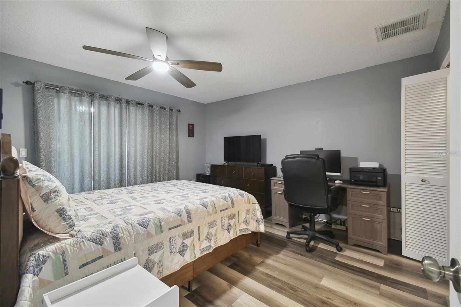 Image 20 of 89 For 8130 Braddock Circle 3