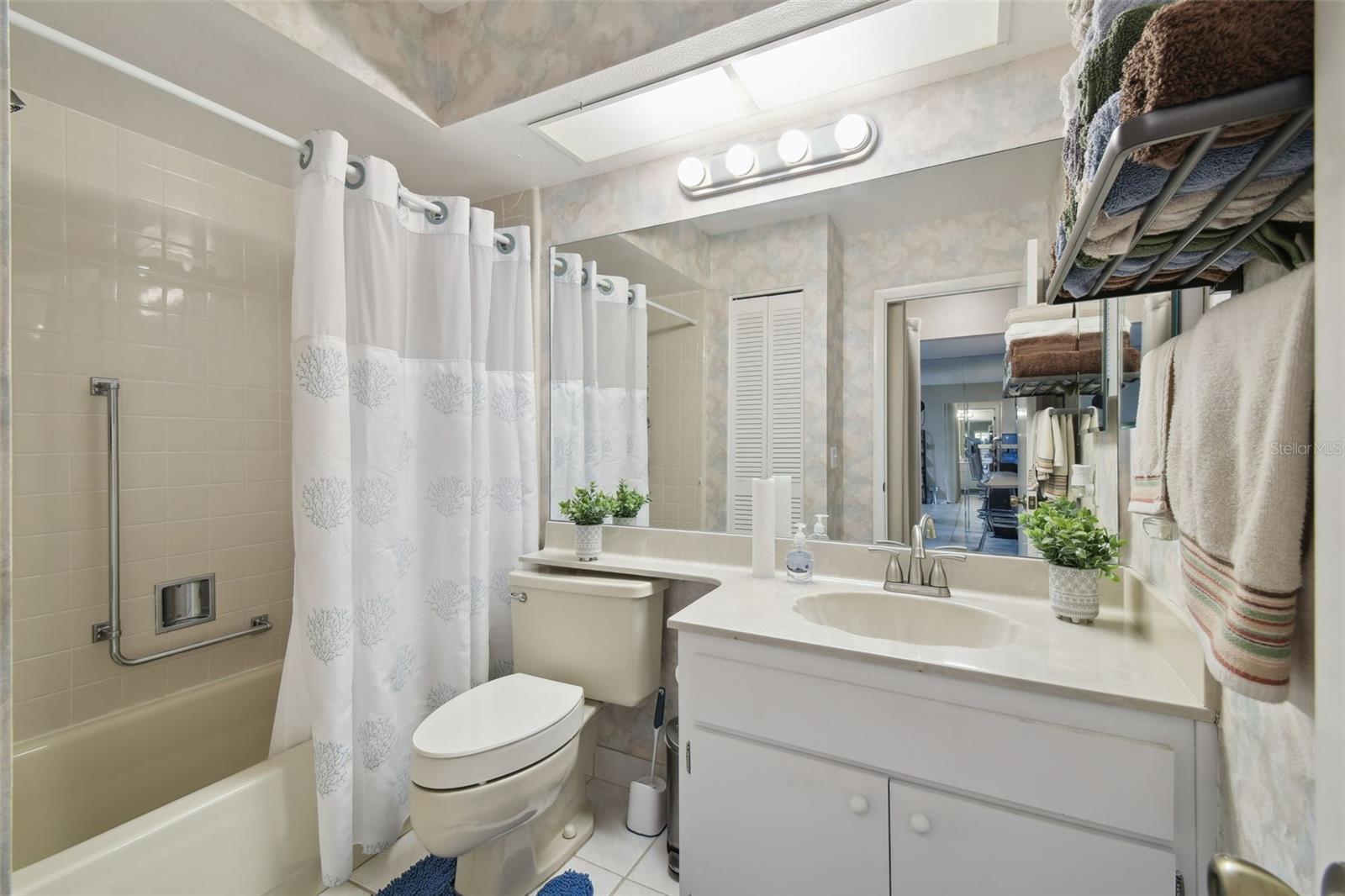 Image 25 of 89 For 8130 Braddock Circle 3