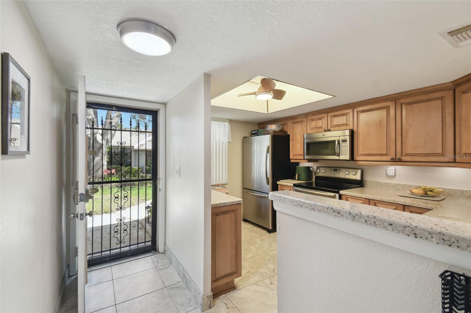 Image 9 of 89 For 8130 Braddock Circle 3