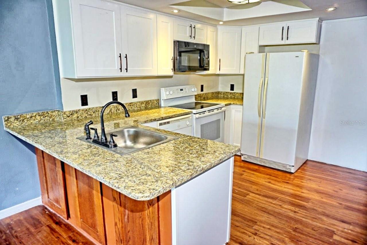 Image 3 of 38 For 1849 Abrico Drive K7