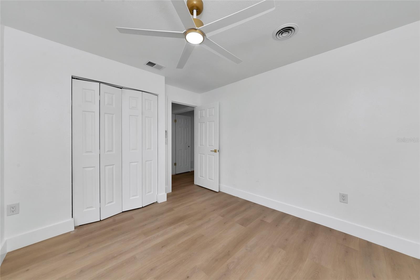 Image 24 of 42 For 1862 Orangewood Lane