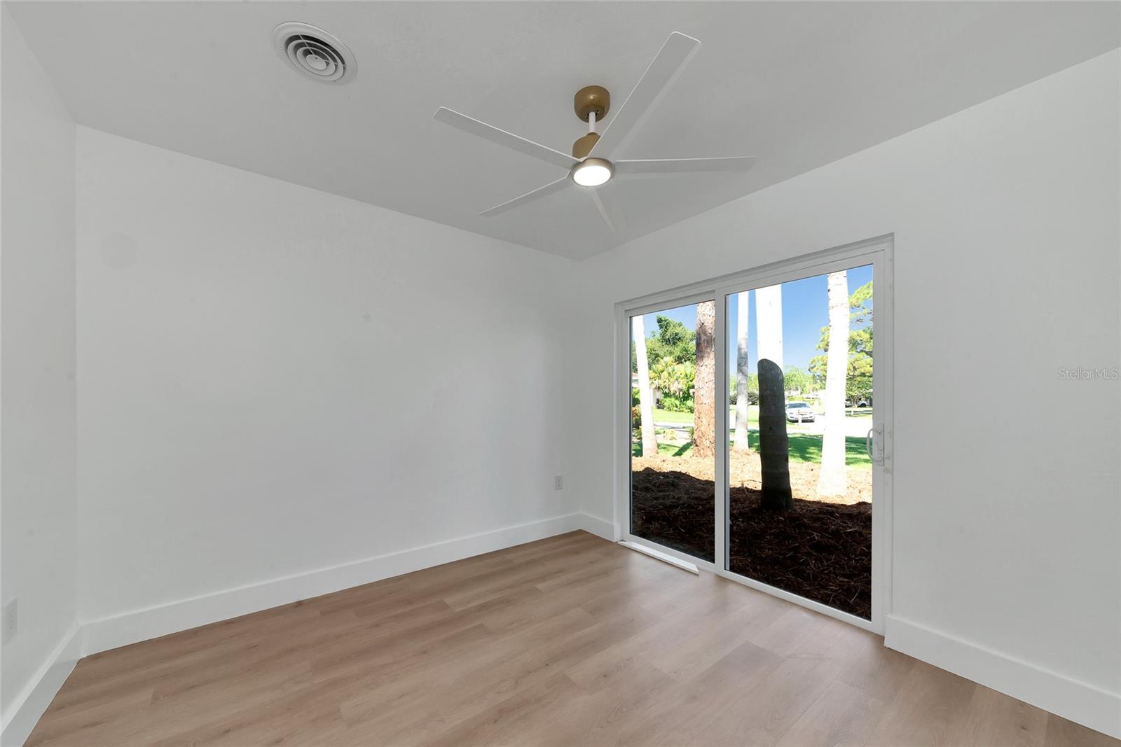 Image 34 of 42 For 1862 Orangewood Lane
