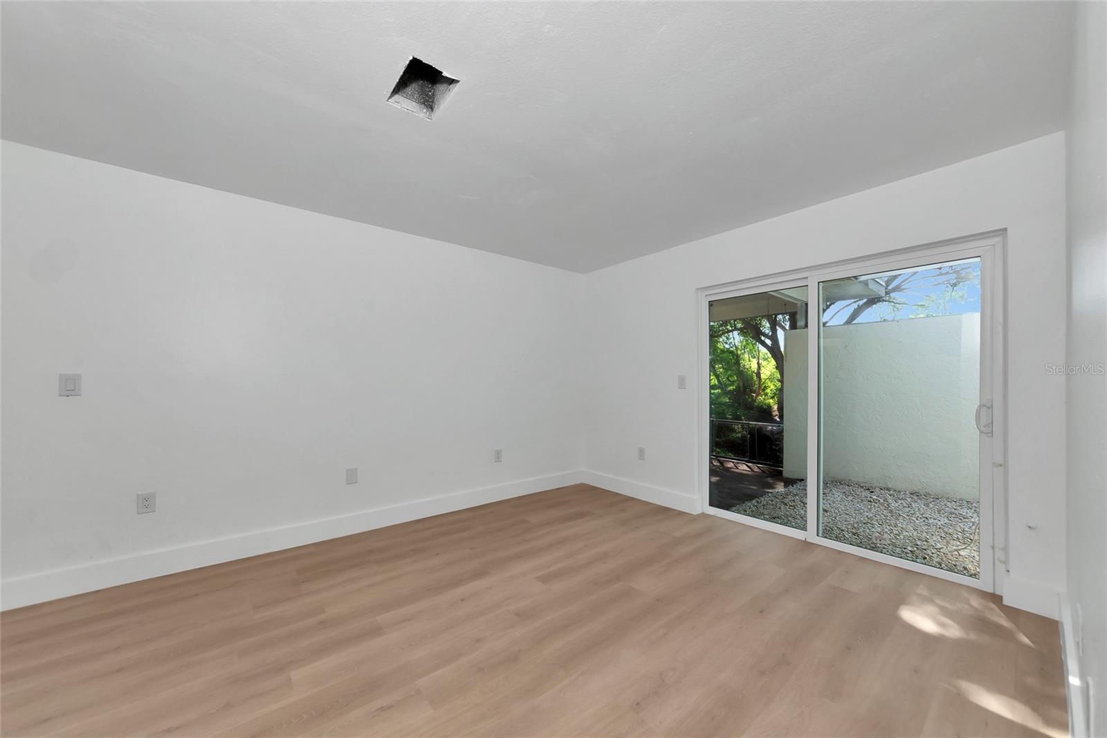 Image 35 of 42 For 1862 Orangewood Lane