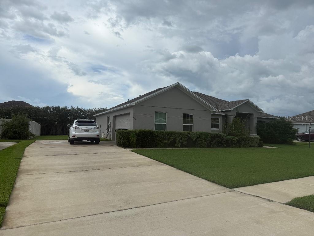 Image 4 of 23 For 225 Whispering Oaks Way