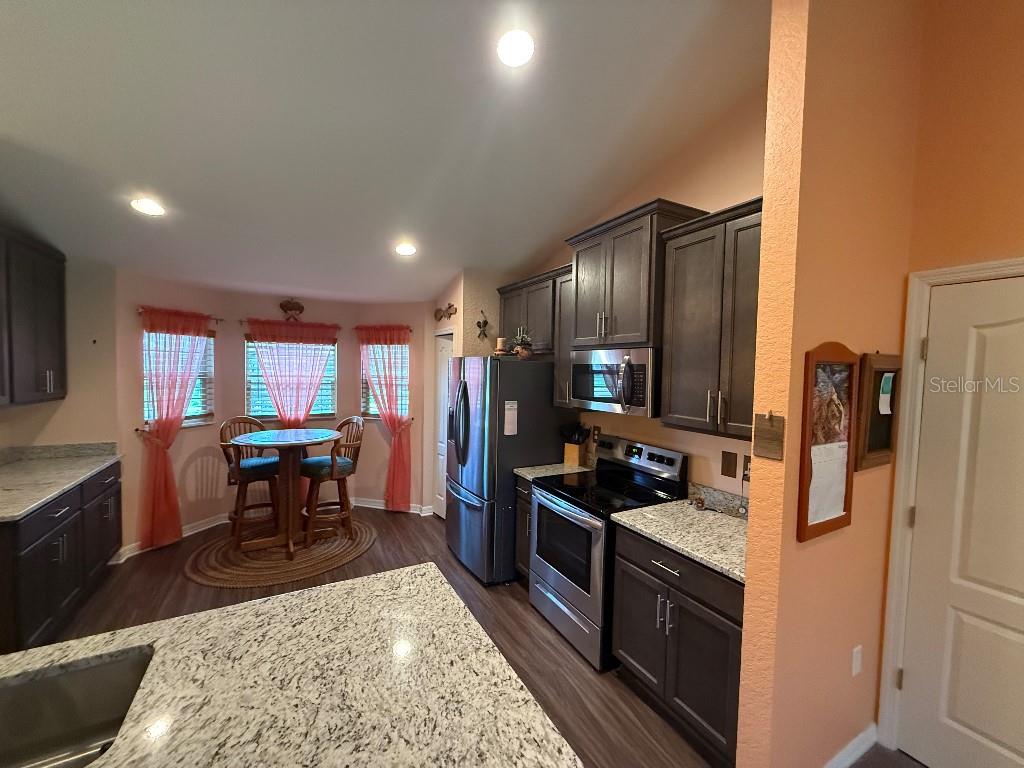 Image 7 of 23 For 225 Whispering Oaks Way