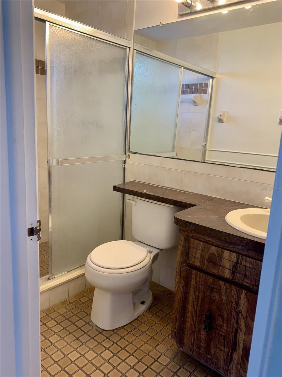 Image 20 of 34 For 7425 Buchanan Drive