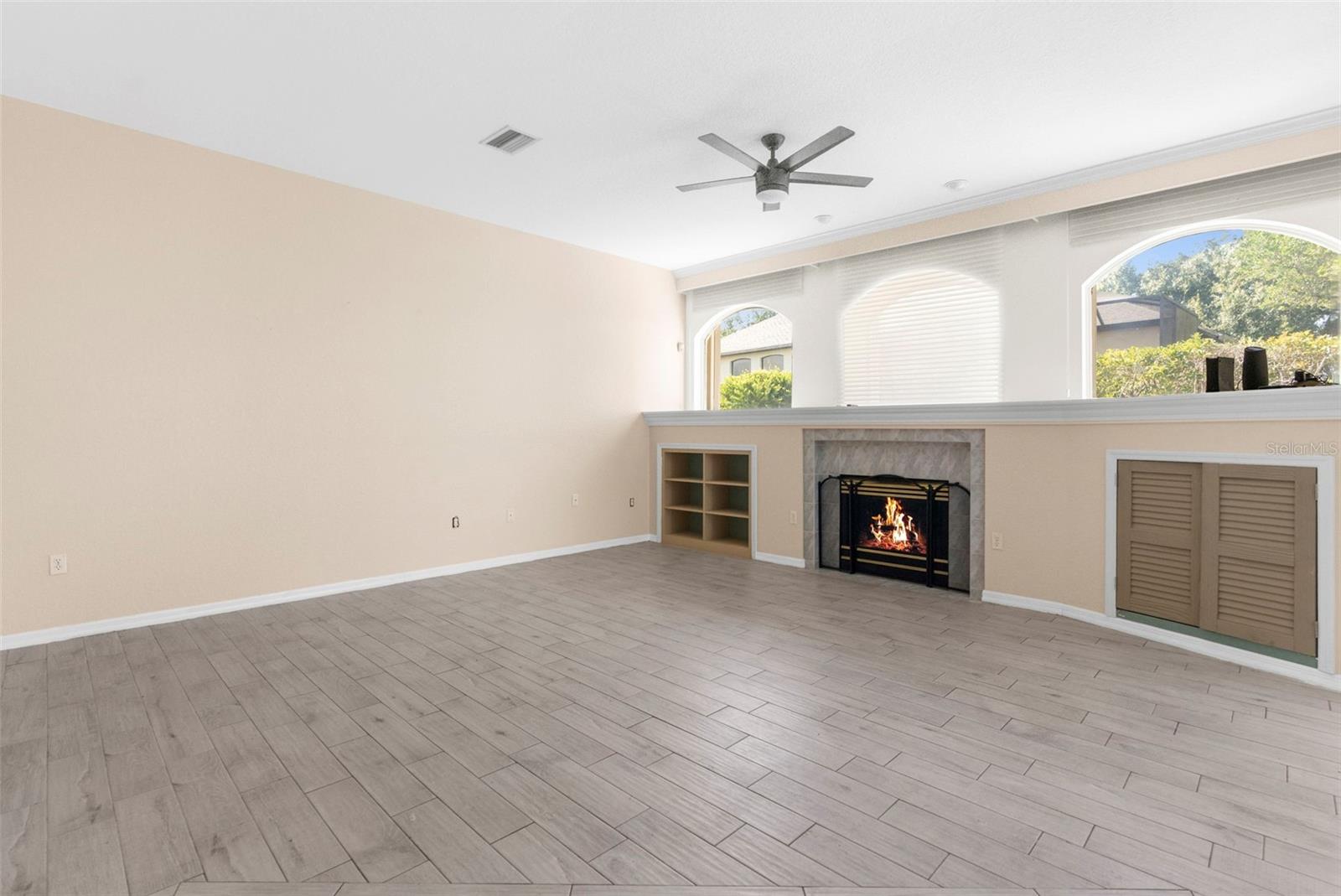 Image 14 of 48 For 8402 Maybelle Drive