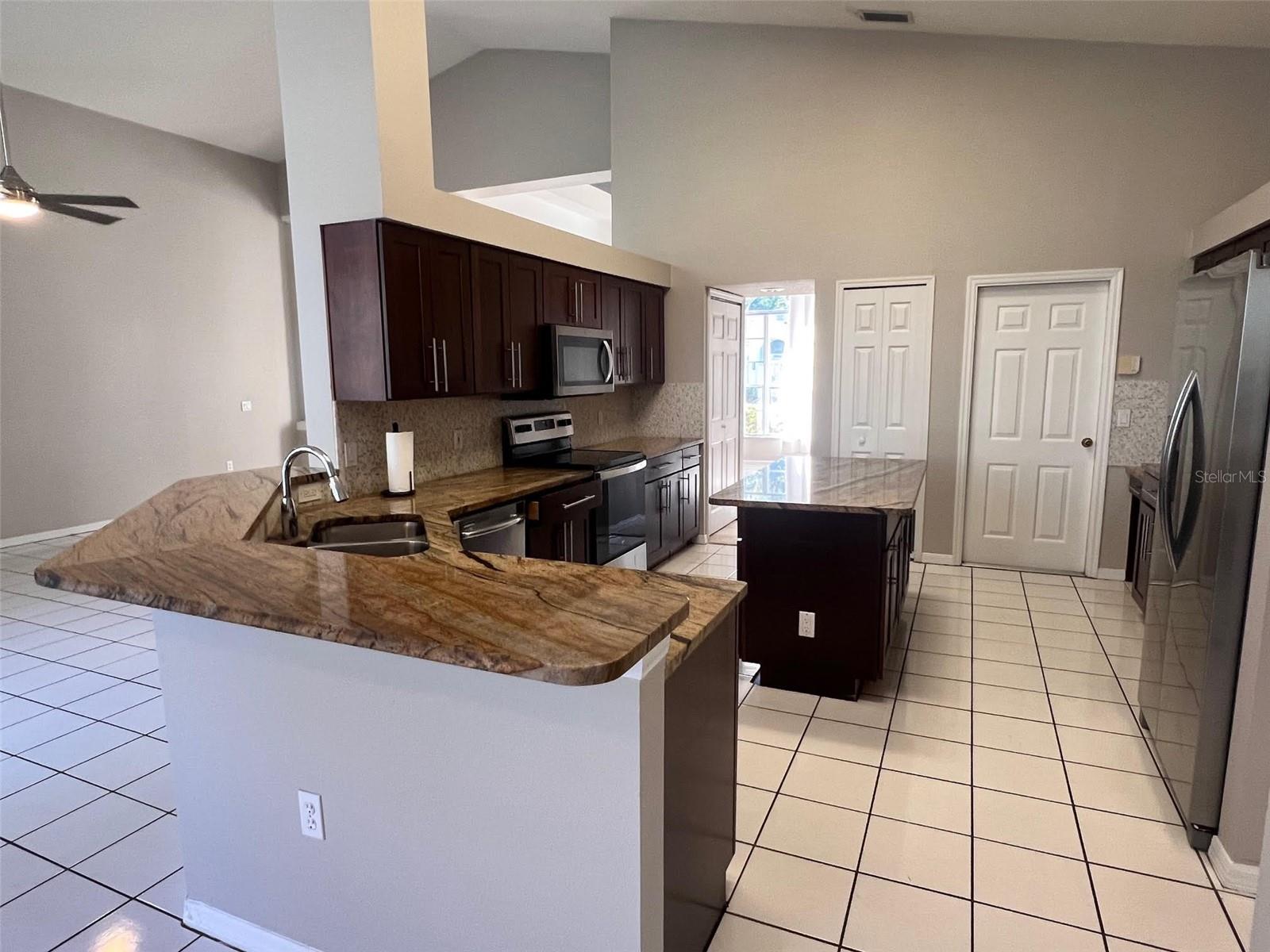 Image 12 of 35 For 1753 Kinsmere Drive