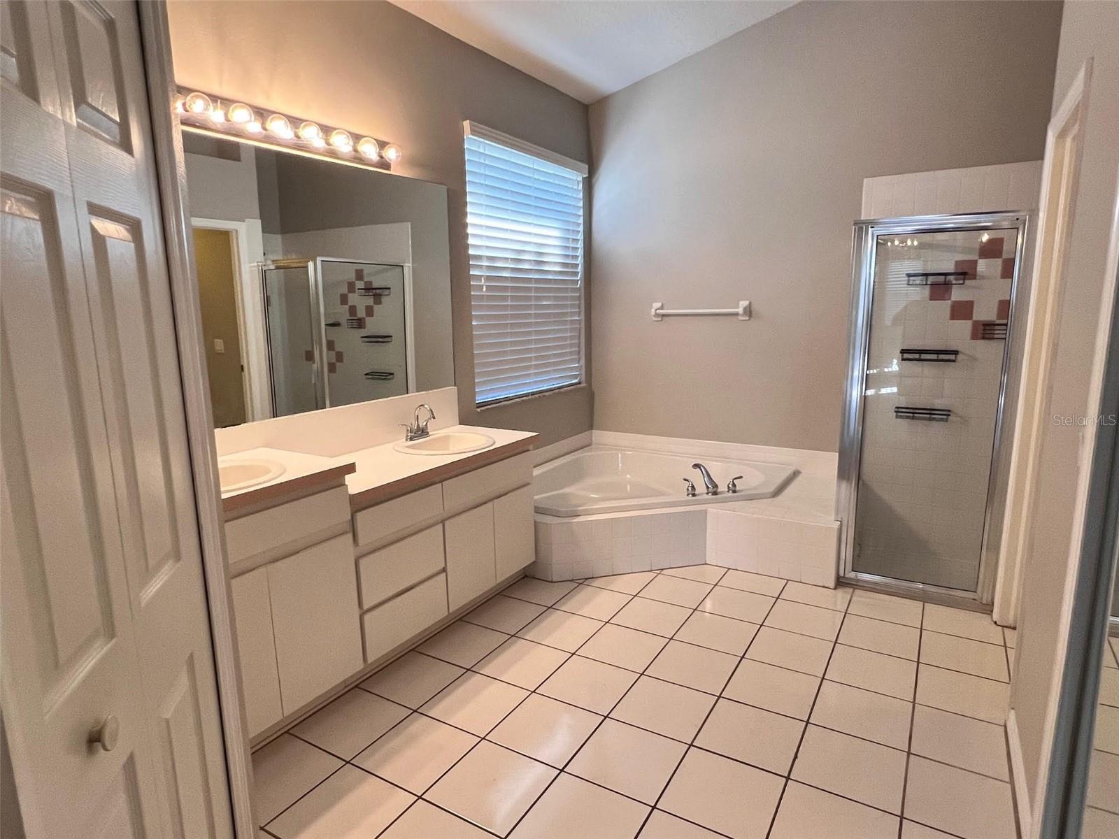 Image 19 of 35 For 1753 Kinsmere Drive