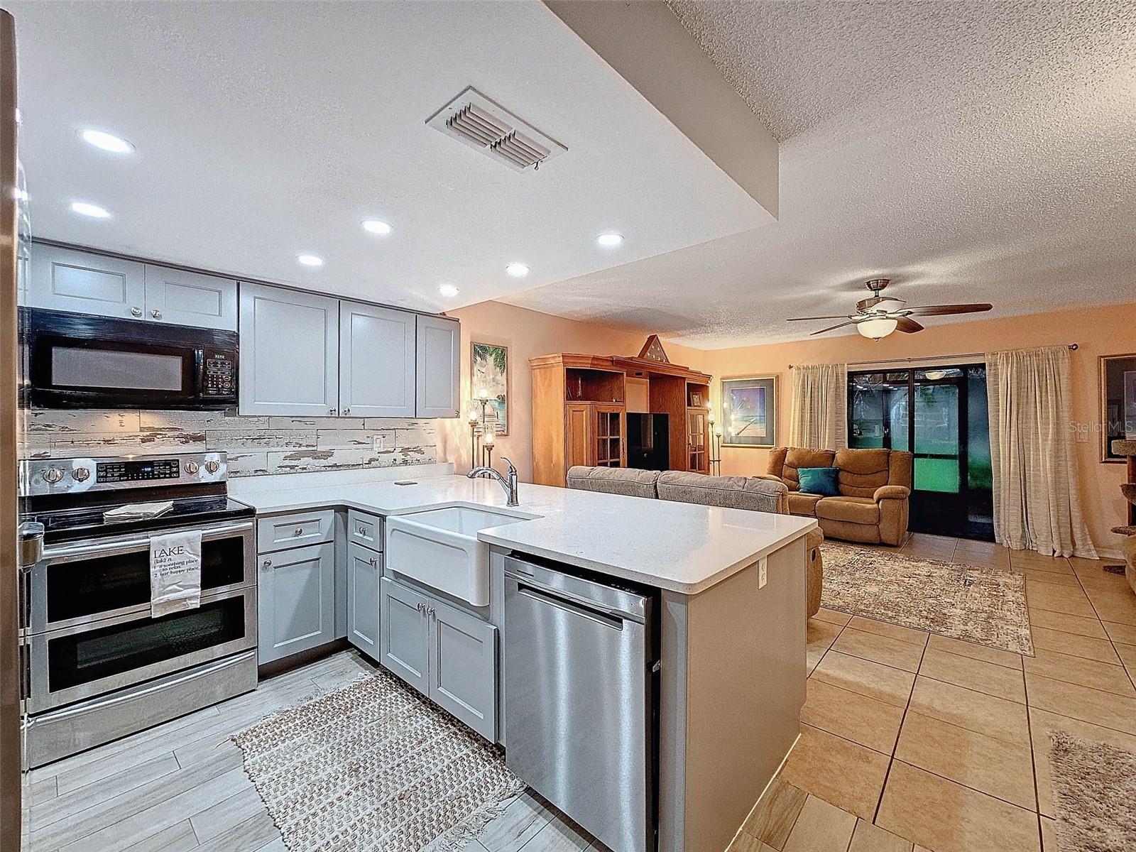 Image 4 of 26 For 2154 Tarpon Landings Drive