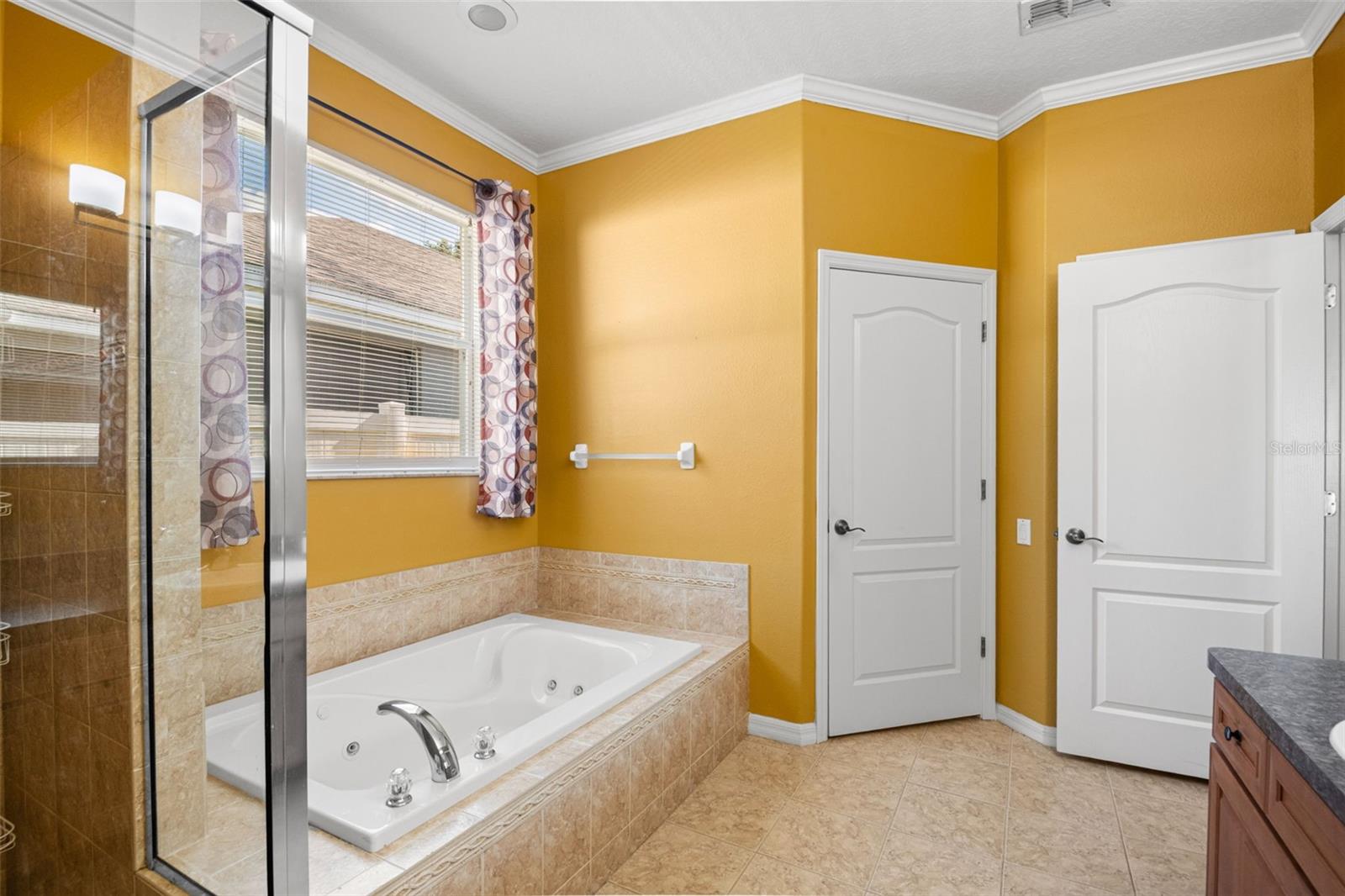 Image 14 of 42 For 14753 Potterton Circle
