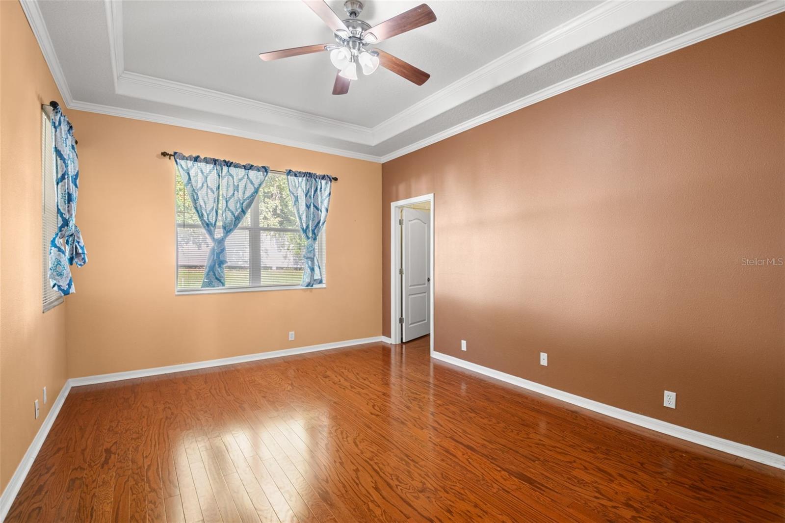 Image 16 of 42 For 14753 Potterton Circle