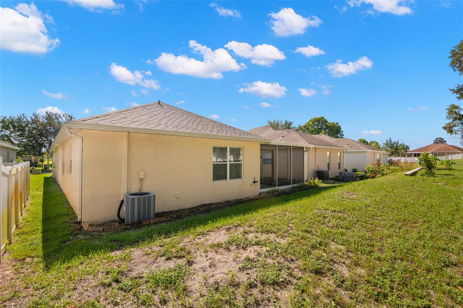Image 22 of 42 For 14753 Potterton Circle