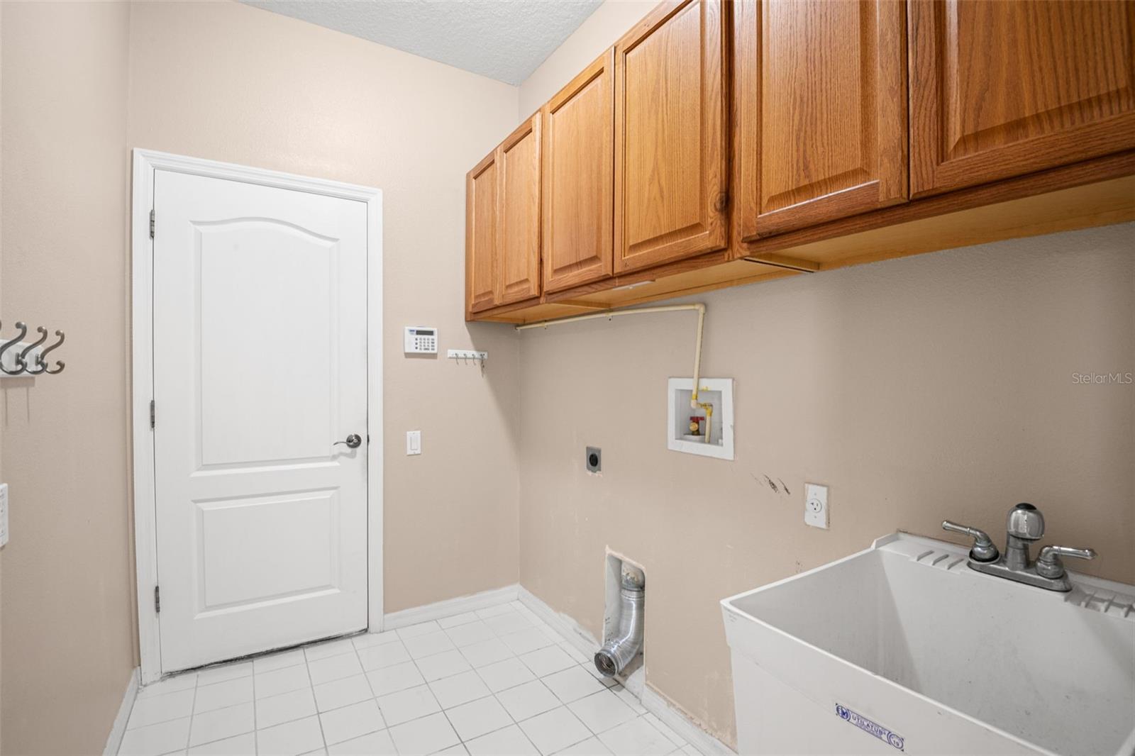 Image 31 of 42 For 14753 Potterton Circle