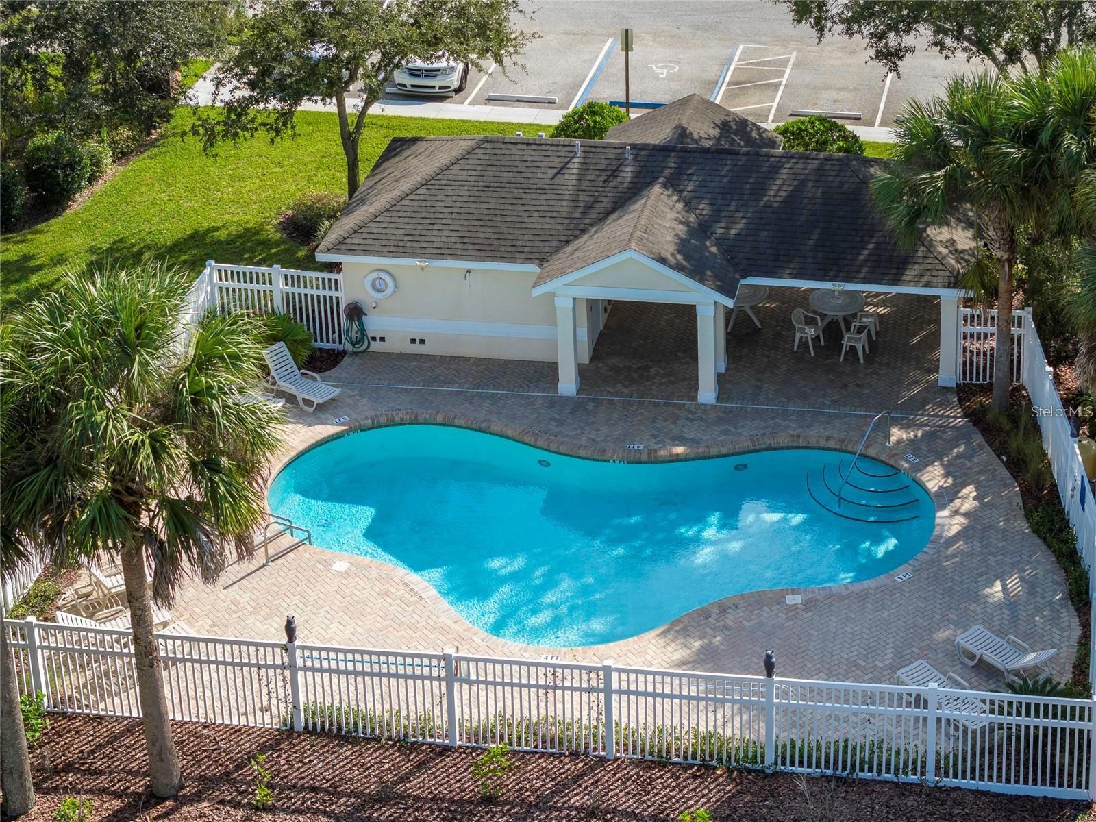 Image 37 of 42 For 14753 Potterton Circle