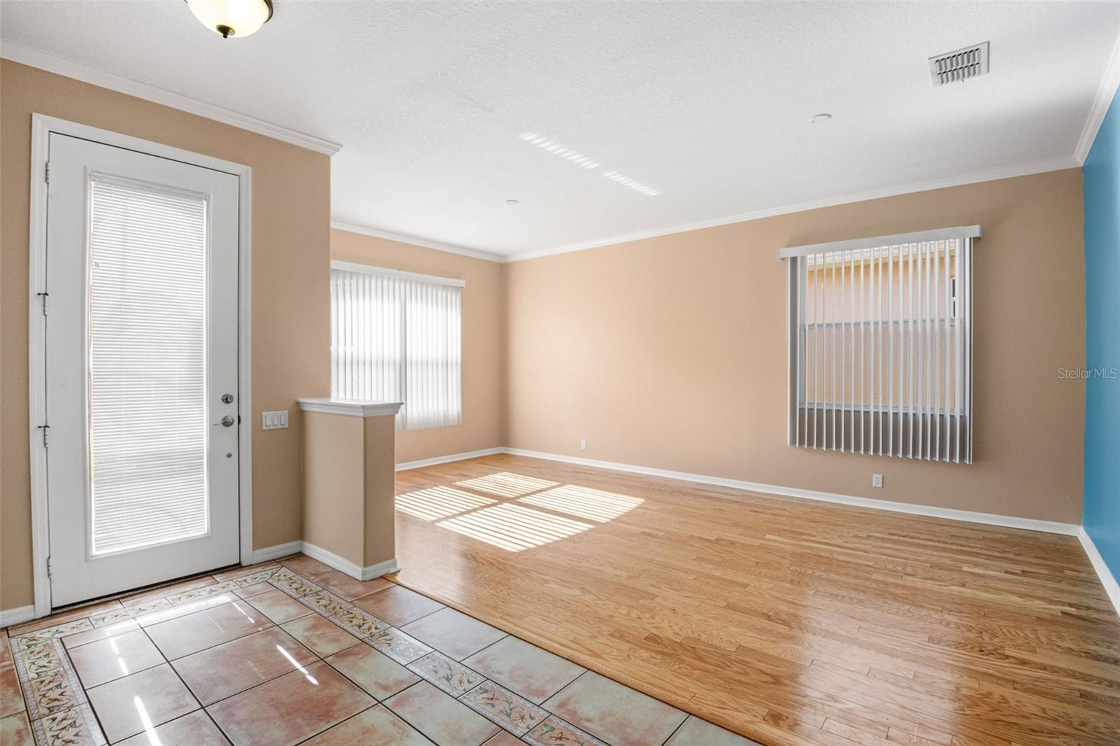 Image 9 of 42 For 14753 Potterton Circle