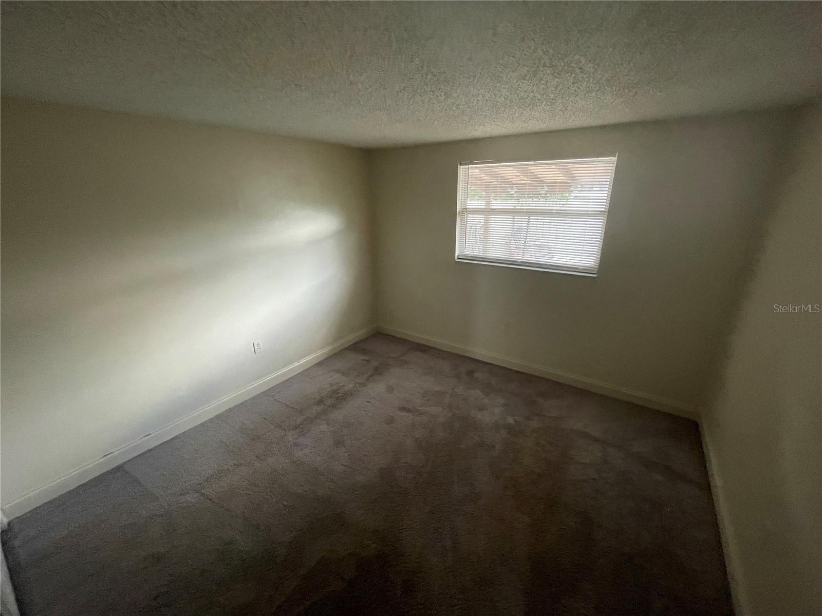 Image 15 of 18 For 4126 Shoreline Drive