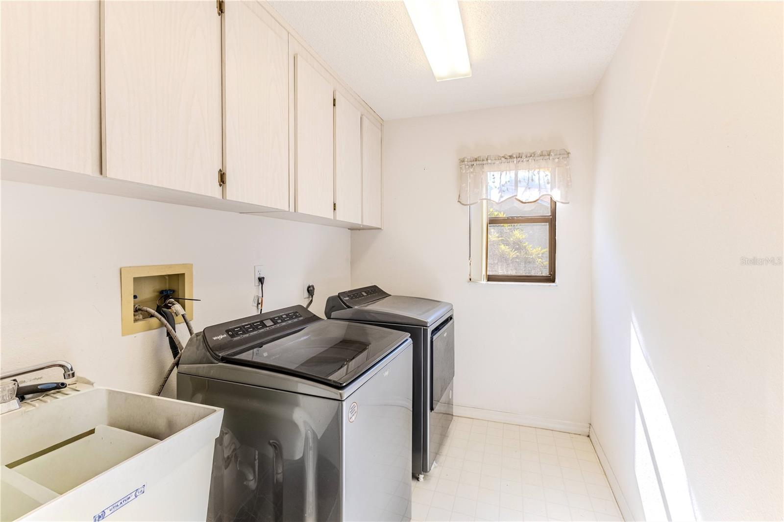 Image 25 of 38 For 7235 Anhinga Court